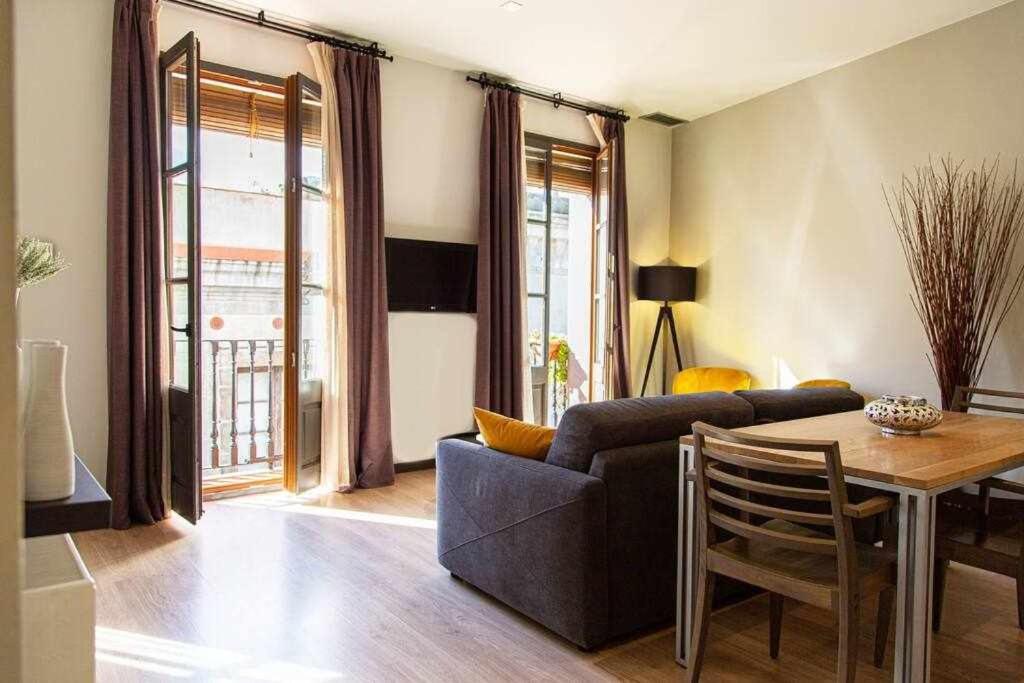 Inspired By Enjoyapartments برشلونة الغرفة الصورة