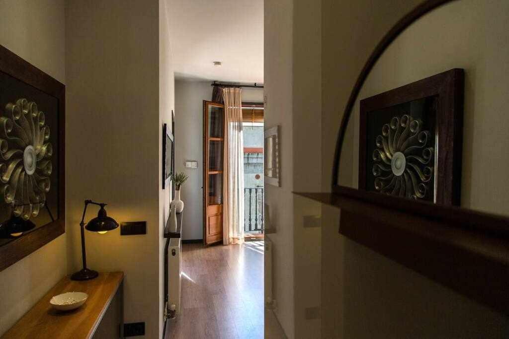 Inspired By Enjoyapartments برشلونة الغرفة الصورة