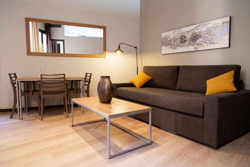 Inspired By Enjoyapartments برشلونة الغرفة الصورة
